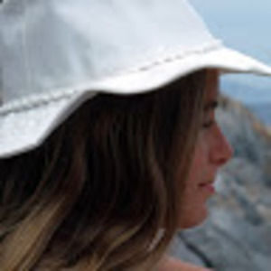 Meet your Posher, Sandy